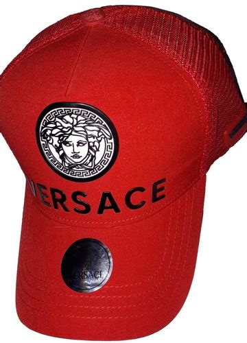 precio de la gorra versace roja|Gianni Versace.